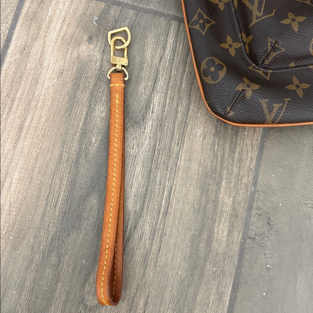 Louis Vuitton Partiton Wristlet - needs repair - Picture 11 of 11